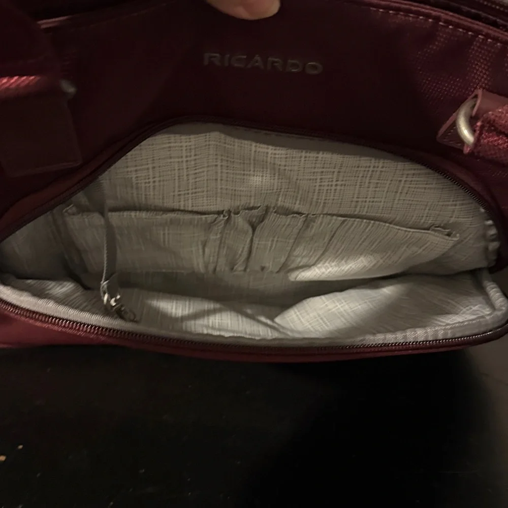 RICARDO BRAND‎ BURGUNDY LAPTOP COMPUTER BAG